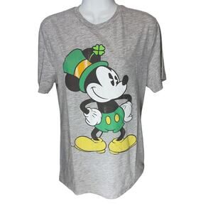 St Patrick’s Day Mickey Mouse t-shirt Small (34-36) NWOT Unisex